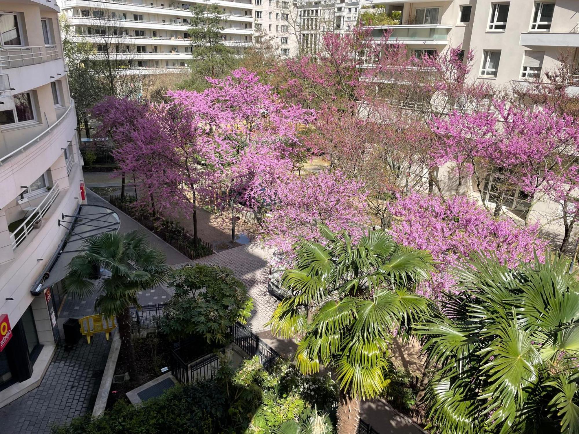 Apartment Cosy 2p Avec Balcon Paris La Defense Parking Gratuit